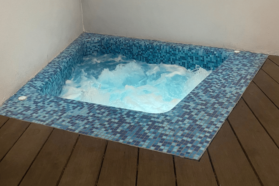 Show Master Suite con Jacuzzi